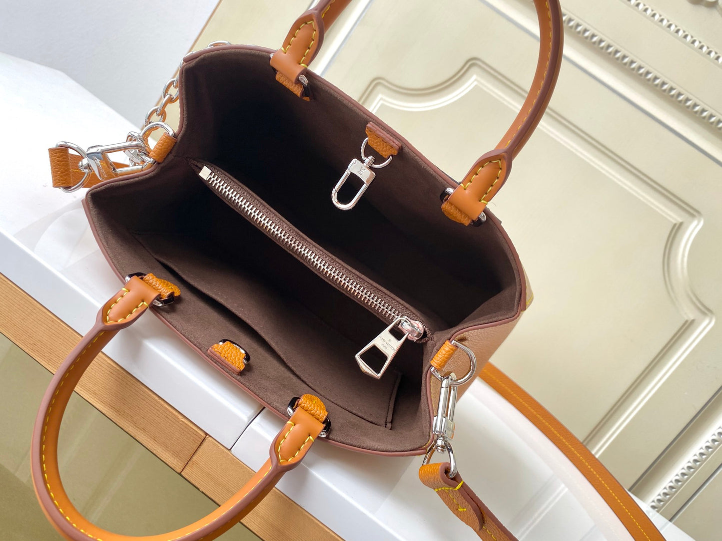 Louis Vuitton Camel Textured Leather Tote Handbag with Detachable Crossbody Strap