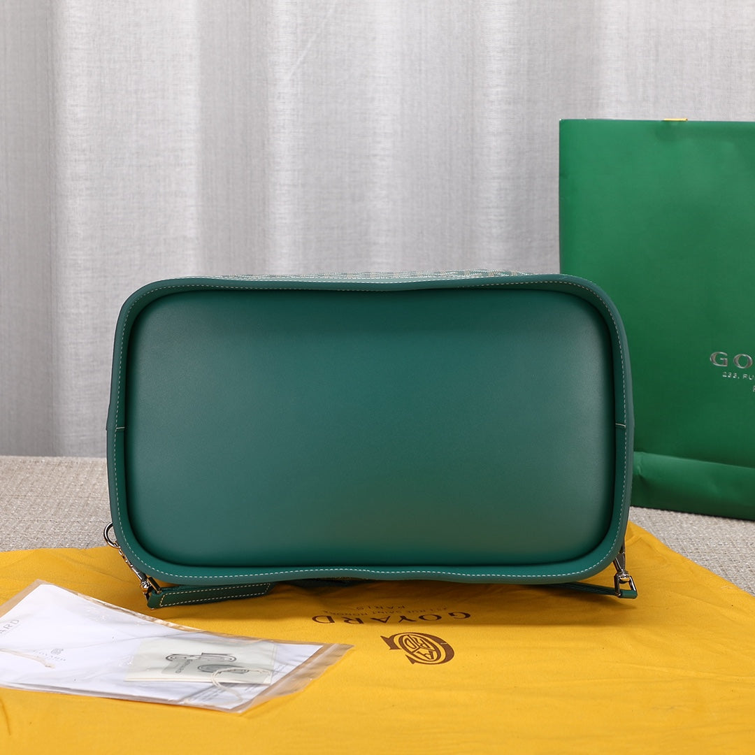 Gogy Classic Green Chevron Pattern Canvas Backpack with Leather Trim