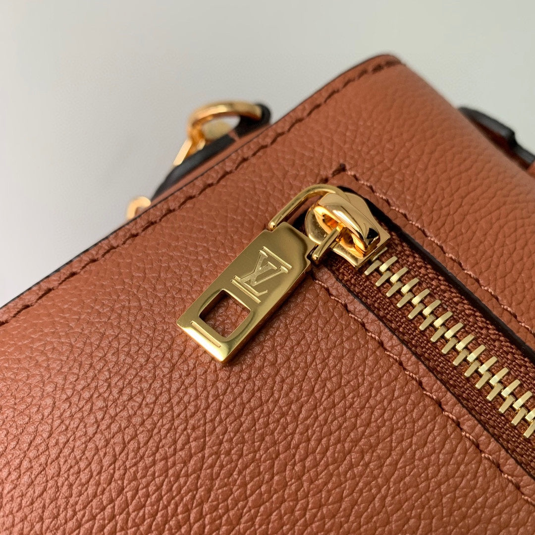 Louis Vuitton Elegant Brown Leather Shoulder Crossbody Bag with Gold Chain