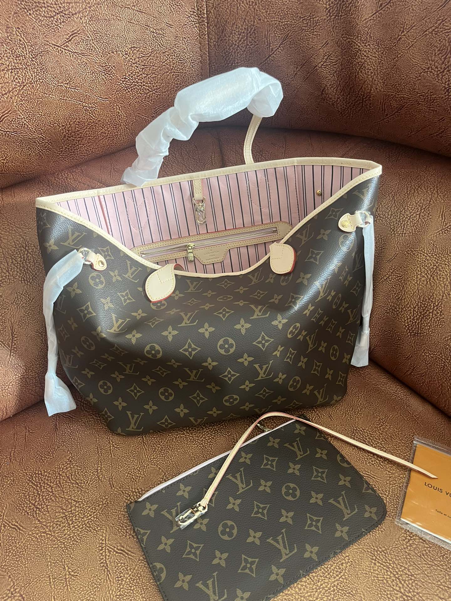 Louis Vuitton Classic Brown Monogram Print Tote Bag with Matching Pouch