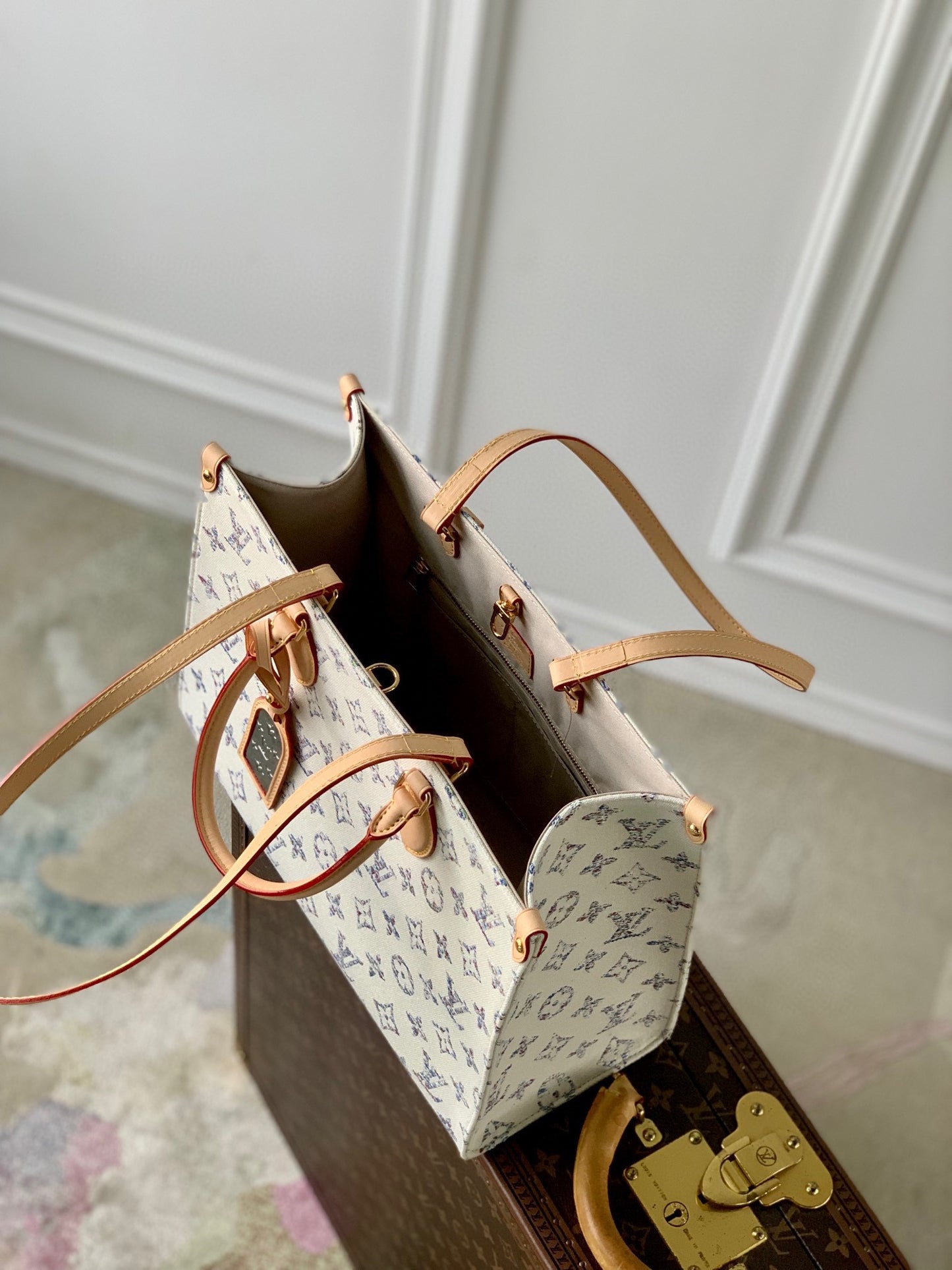 Louis Vuitton OnTheGo MM Monogram Empreinte Giant Bicolor Tote Bag - Cream/Blue