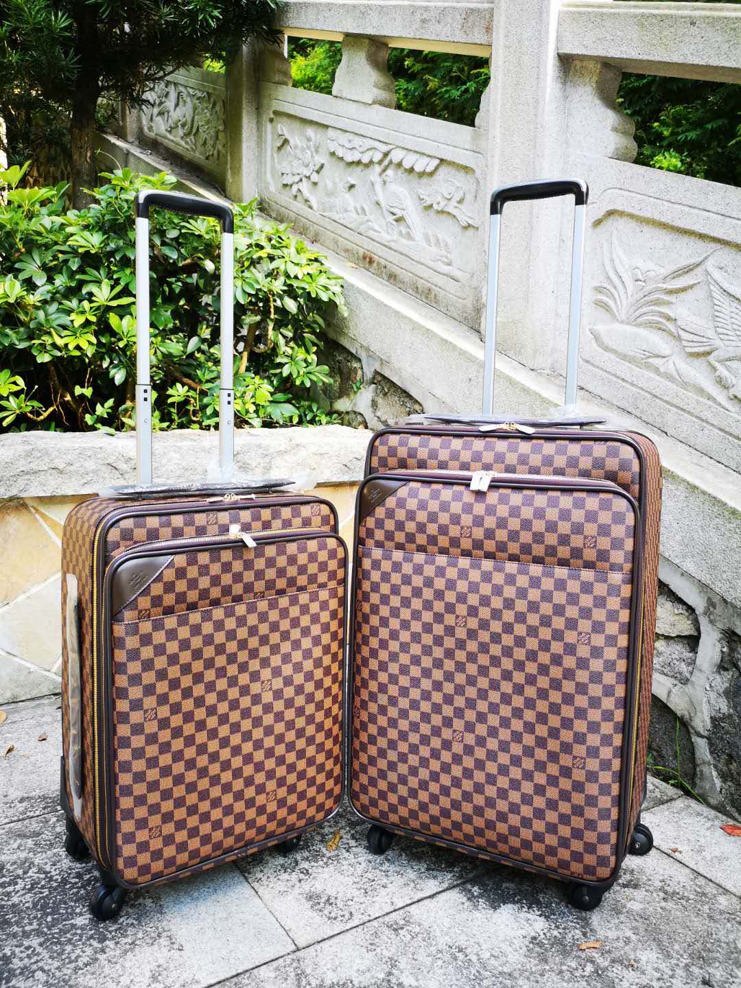 Brown Checkered Pattern Rolling Luggage Set 2-Piece Travel Suitcases