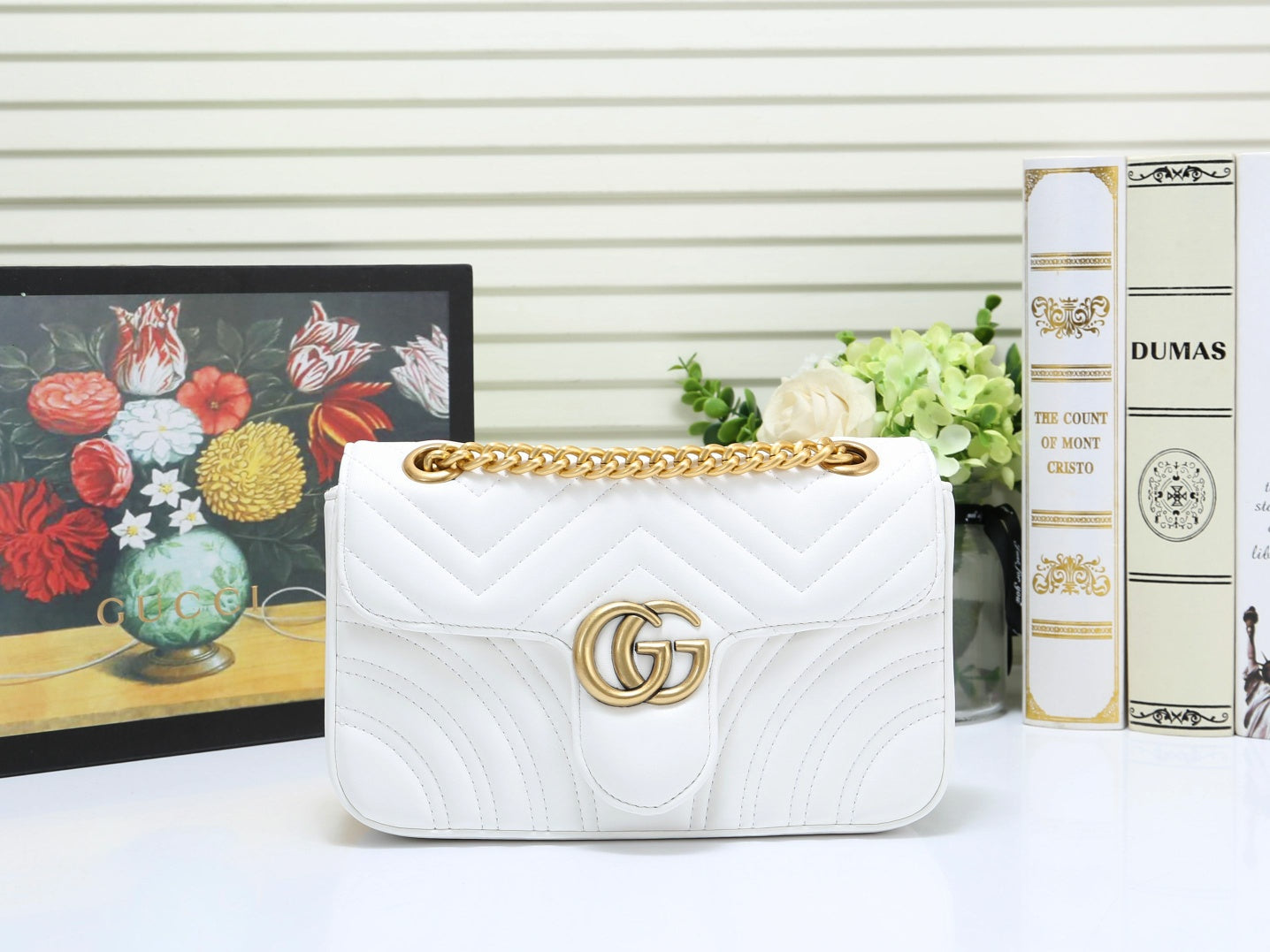 Gucci White Quilted Leather Crossbody Shoulder Bag with Gold Chain