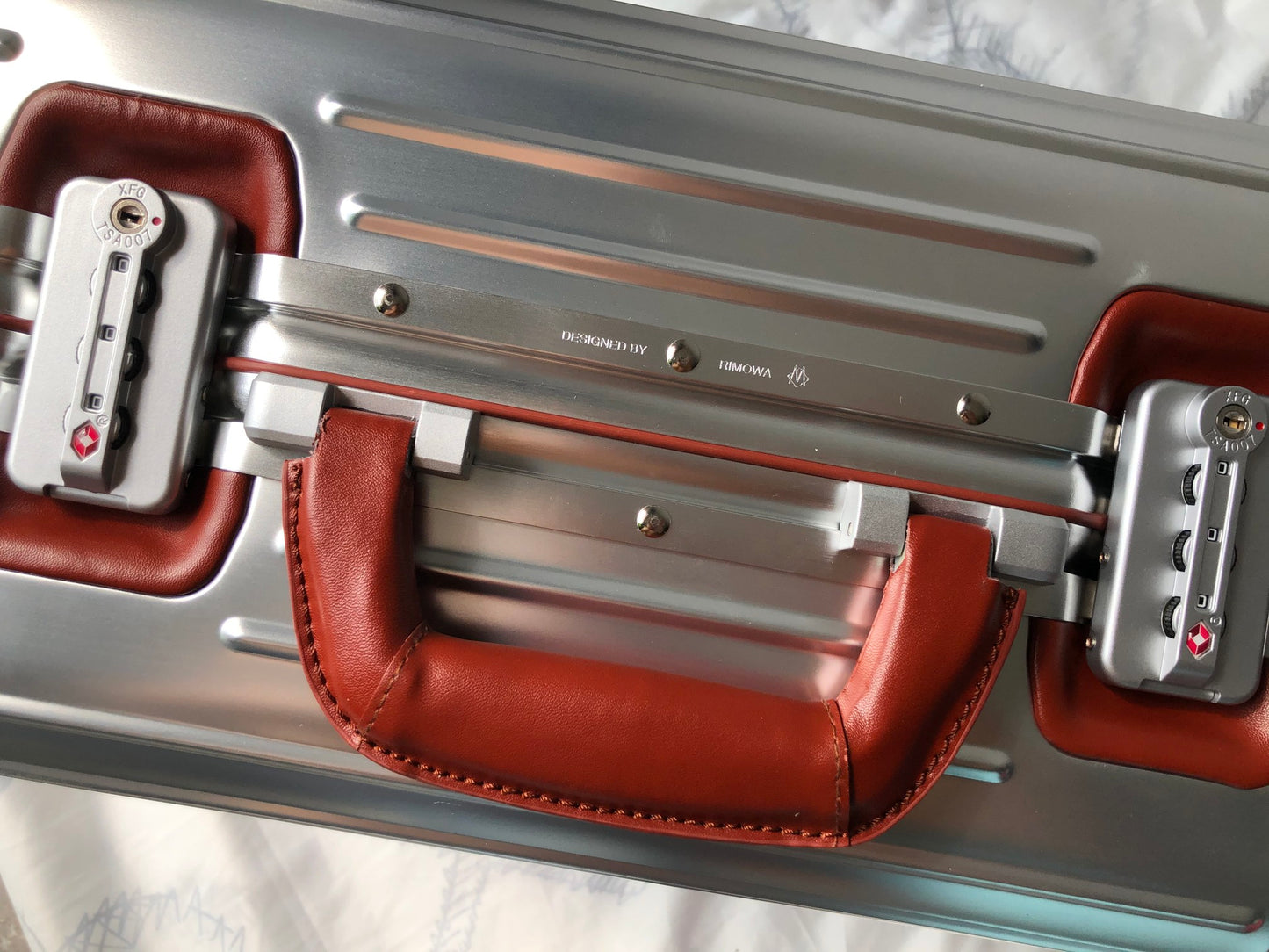 Modern Silver Metallic Ribbed Hardshell Carry-On Travel Suitcase
