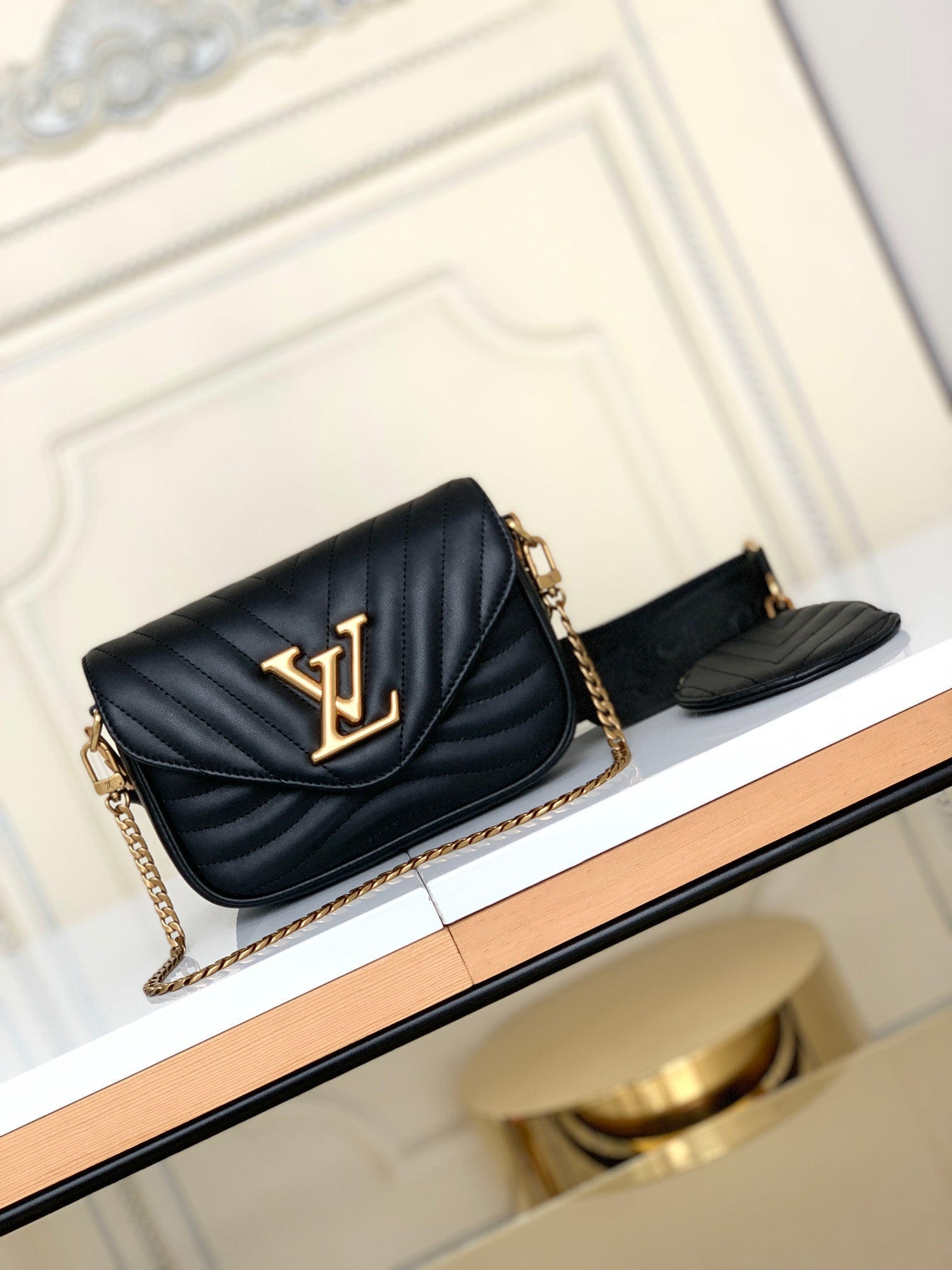 Louis Vuitton Black Quilted Chevron Crossbody Bag with Detachable Coin Pouch