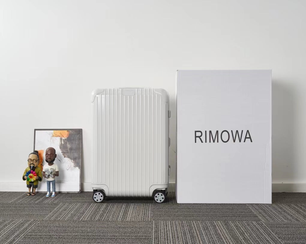 Minimalist White Hardshell Spinner Suitcase 3-Piece Set