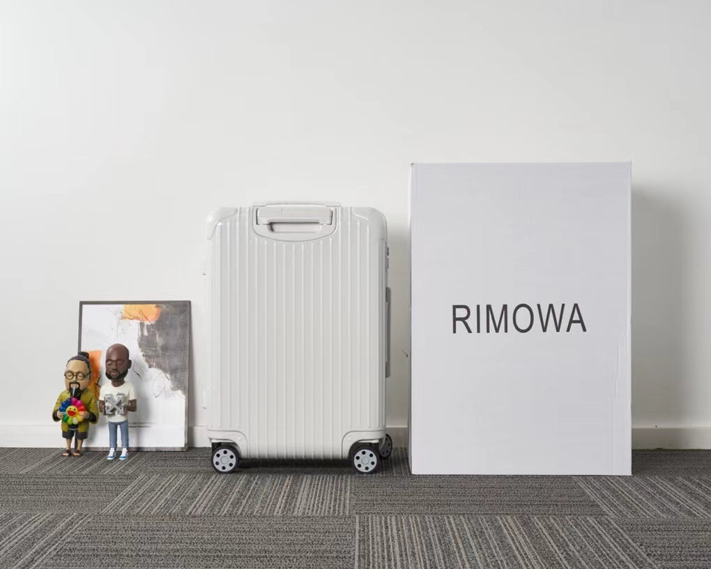 Minimalist White Hardshell Spinner Suitcase 3-Piece Set