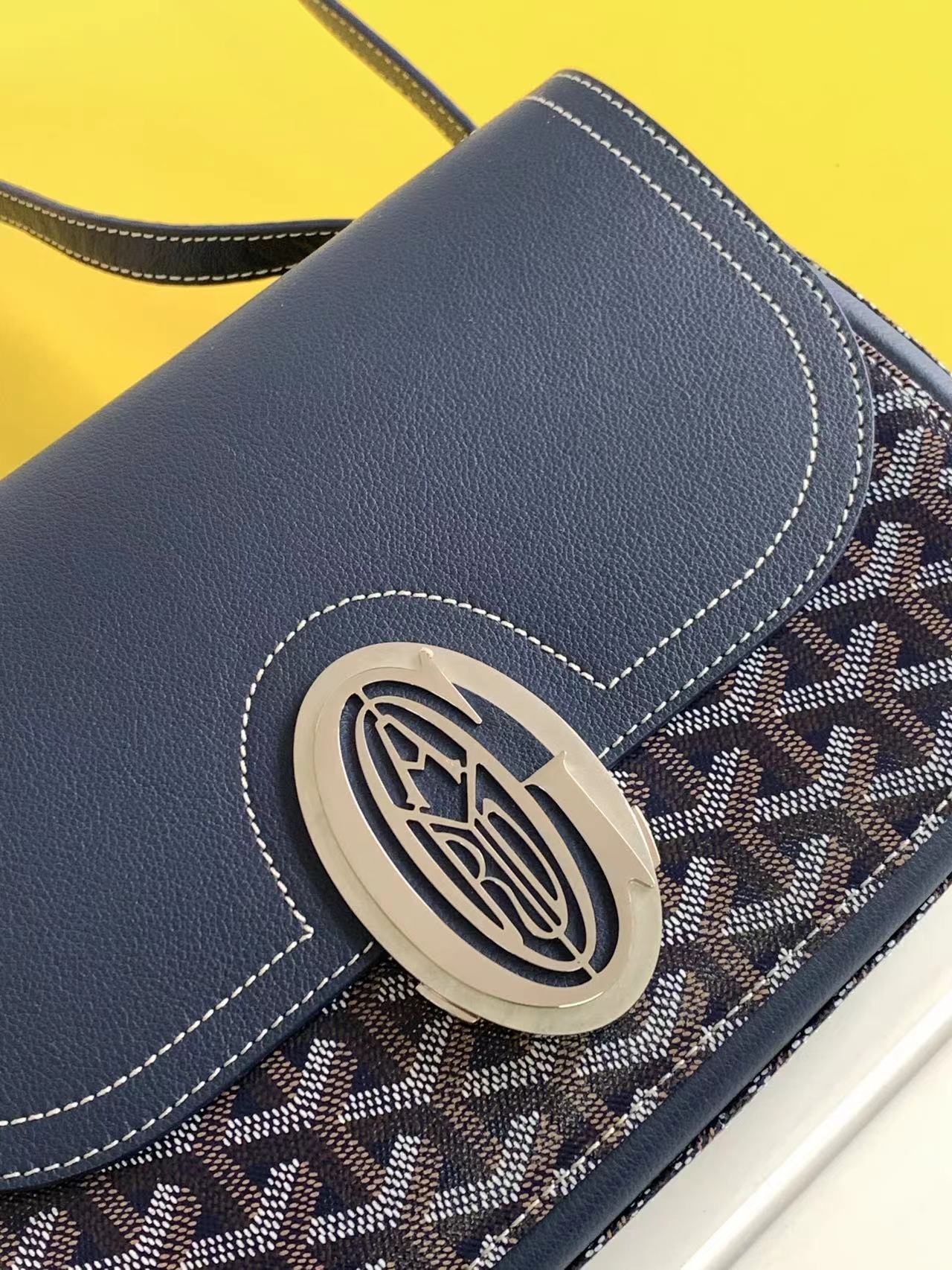 Gogy Classic Navy Blue Chevron Pattern Flap Crossbody Bag with Silver Clasp