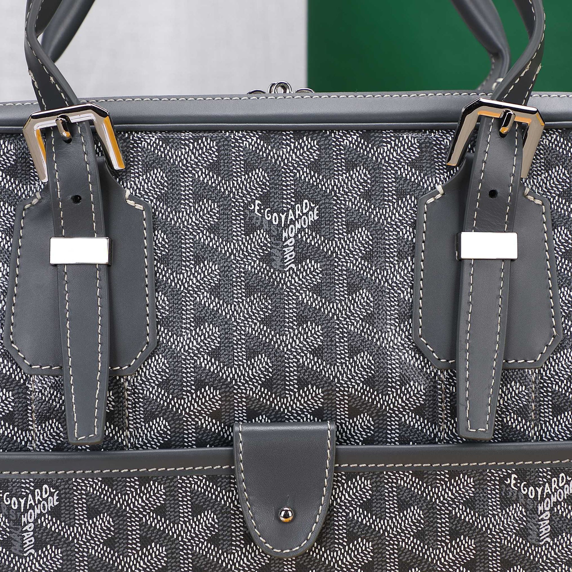 Gogy Classic Grey Chevron Pattern Leather Briefcase Messenger Bag