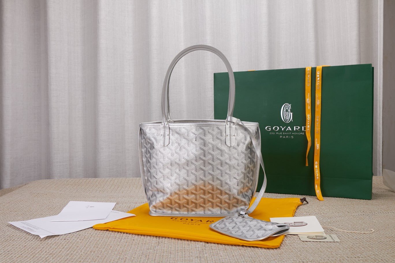 Gogy Classic Silver Geometric Chevron Print Shoulder Tote Bag with Pouch