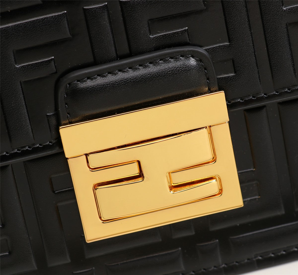 Fendi Kan I Black Embossed FF Logo Leather Shoulder Bag with Gold Chain