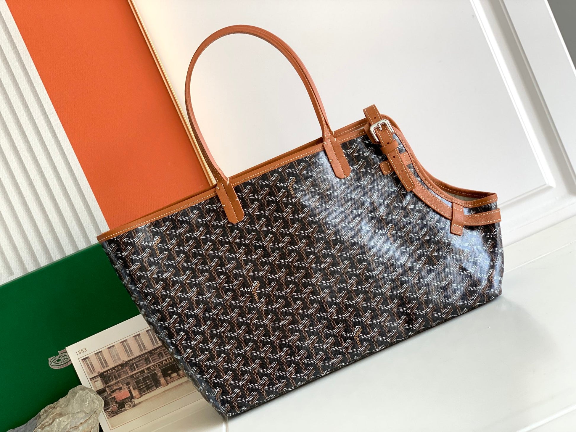 Gogy Classic Chevron Geometric Print Tote Bag with Tan Leather Straps
