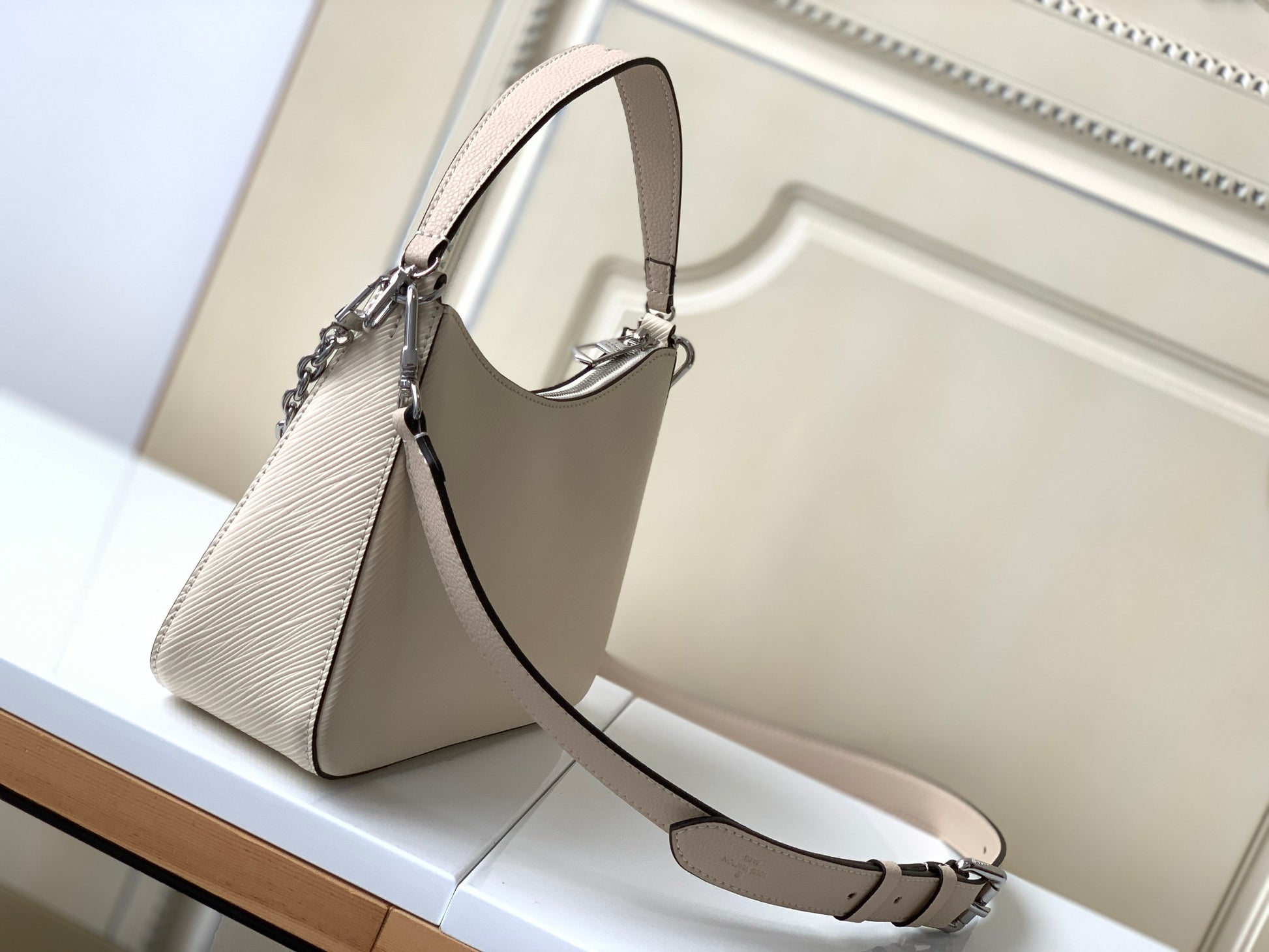 Louis Vuitton Cream Leather Shoulder Bag with Front Pocket and Chain Card Holder