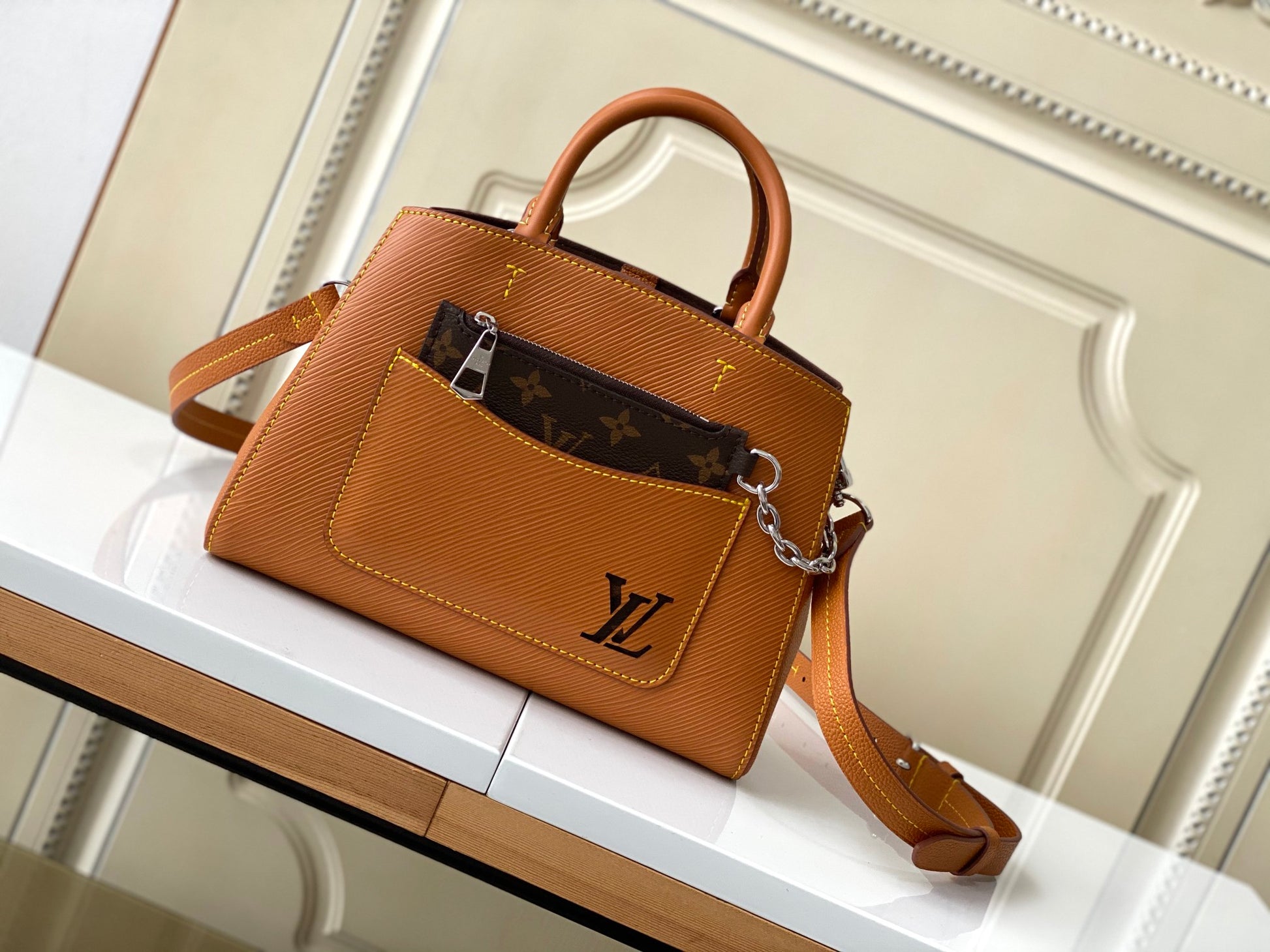 Louis Vuitton Camel Textured Leather Tote Handbag with Detachable Crossbody Strap