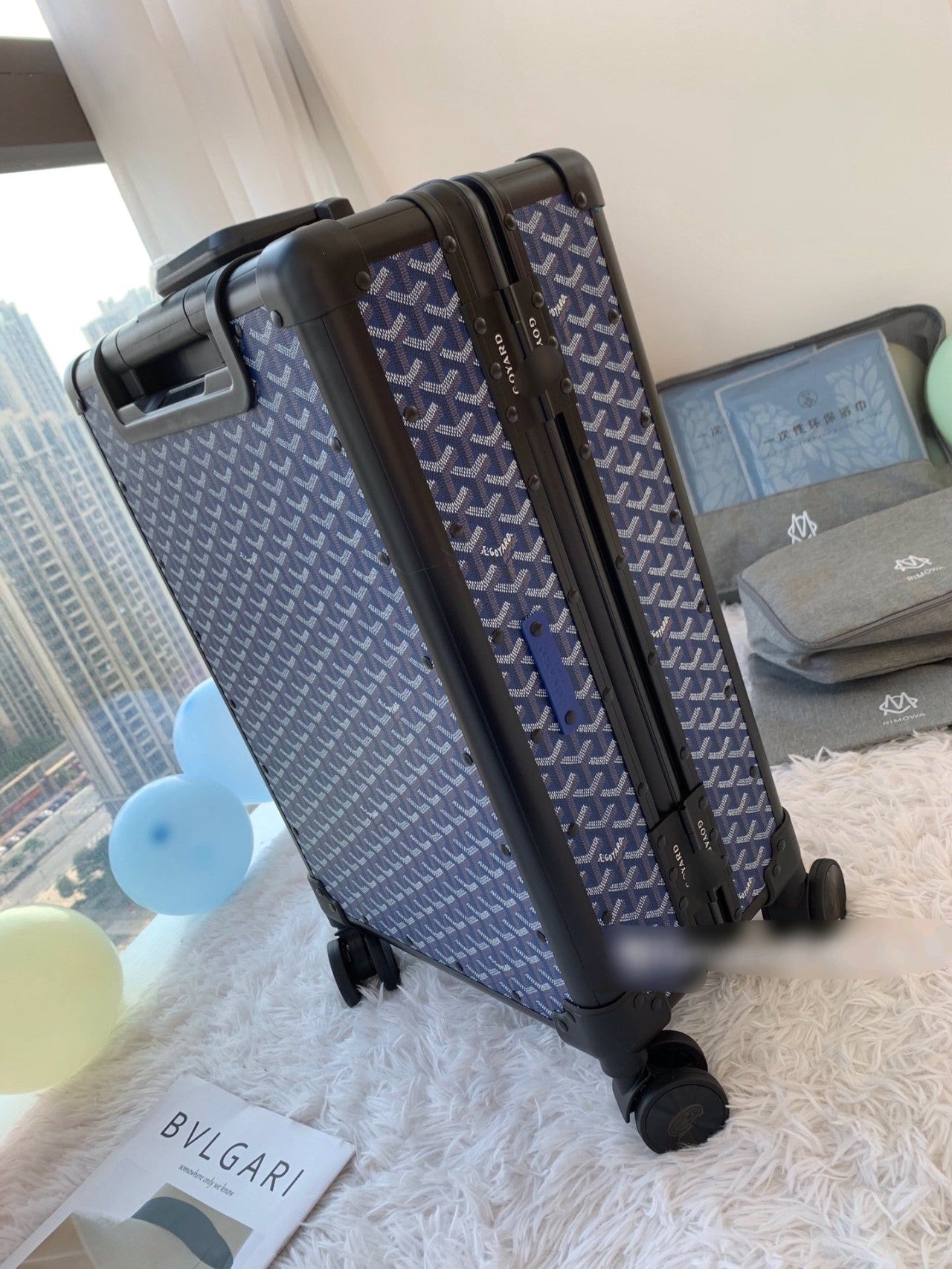 Blue Geometric Chevron Print Carry-On Spinner Luggage Suitcase