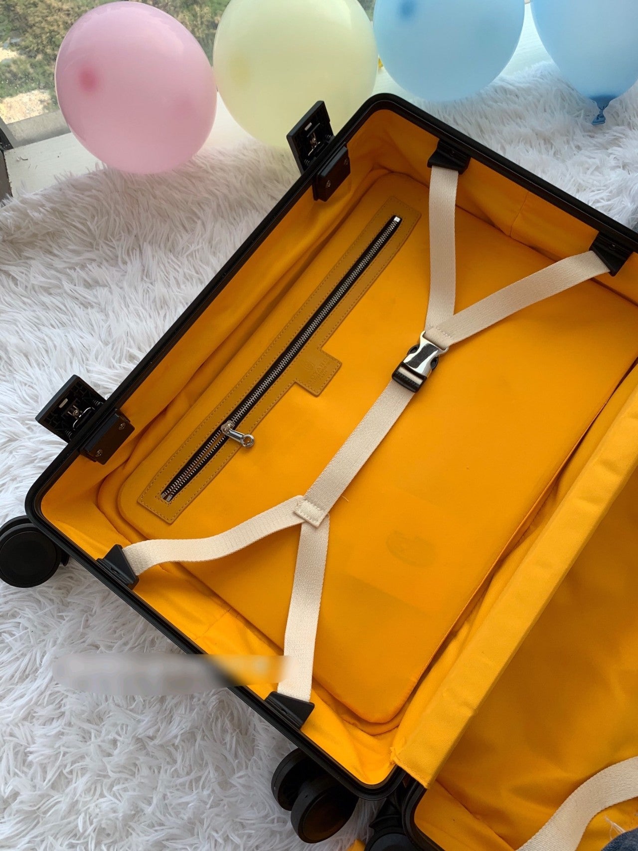 Blue Geometric Chevron Print Carry-On Spinner Luggage Suitcase