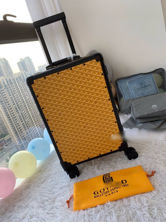 Yellow Geometric Chevron Print Carry-On Spinner Luggage Suitcase