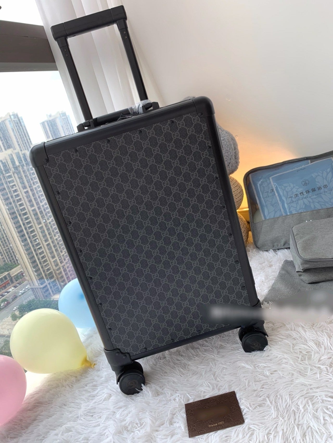 Classic Black Checkered Spinner Suitcase Rolling Travel Luggage