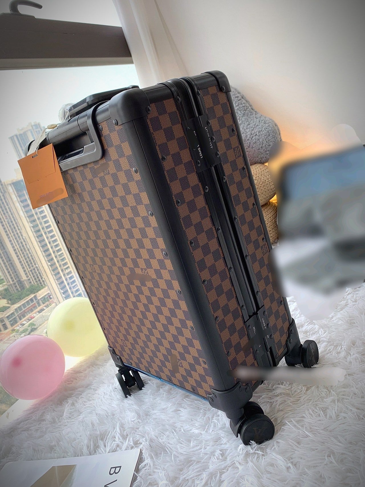 Classic Brown Checkered Rolling Suitcase Carry-On Travel Luggage