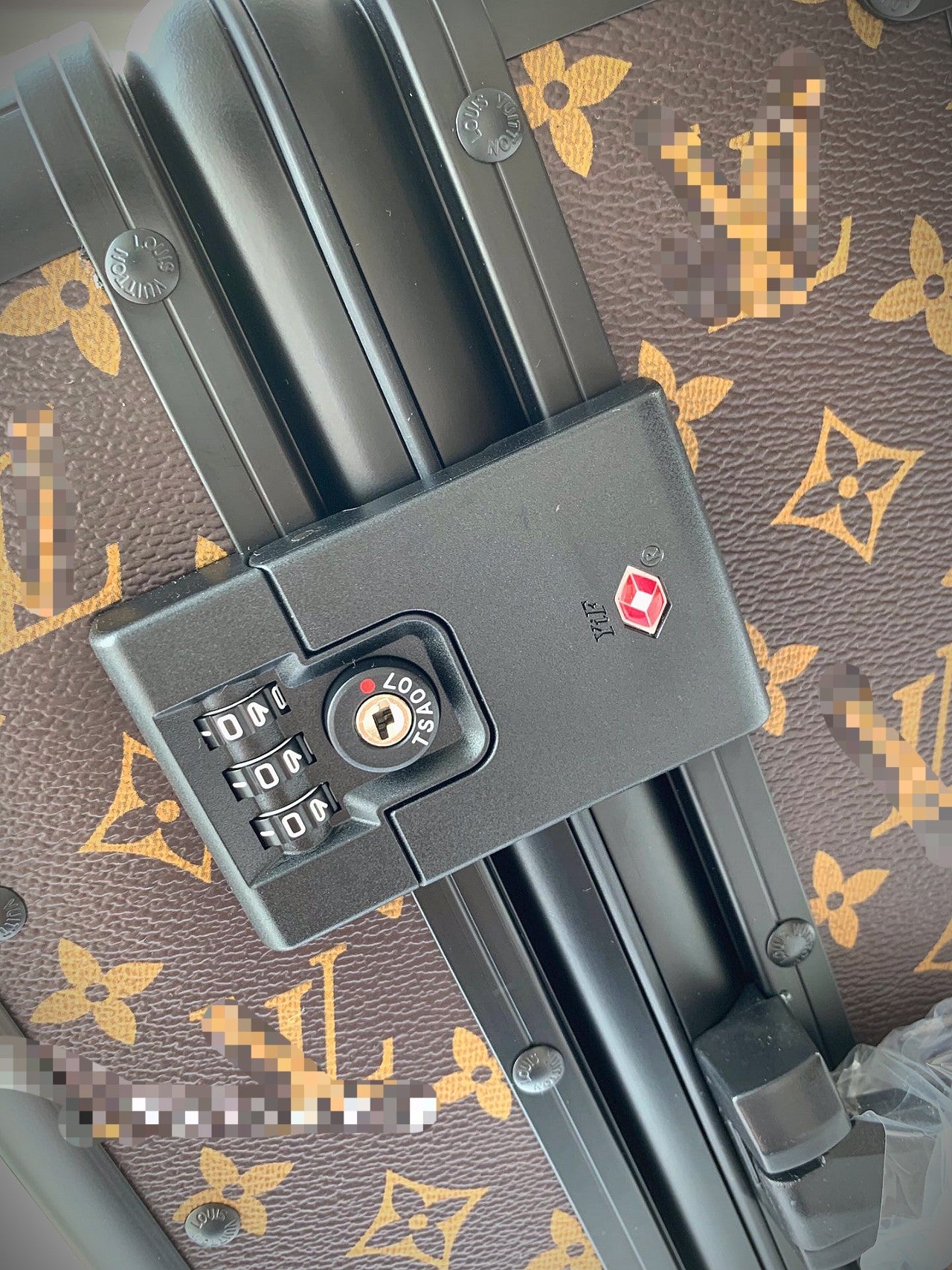 Brown Monogram Hardside Spinner Suitcase Rolling Travel Bag