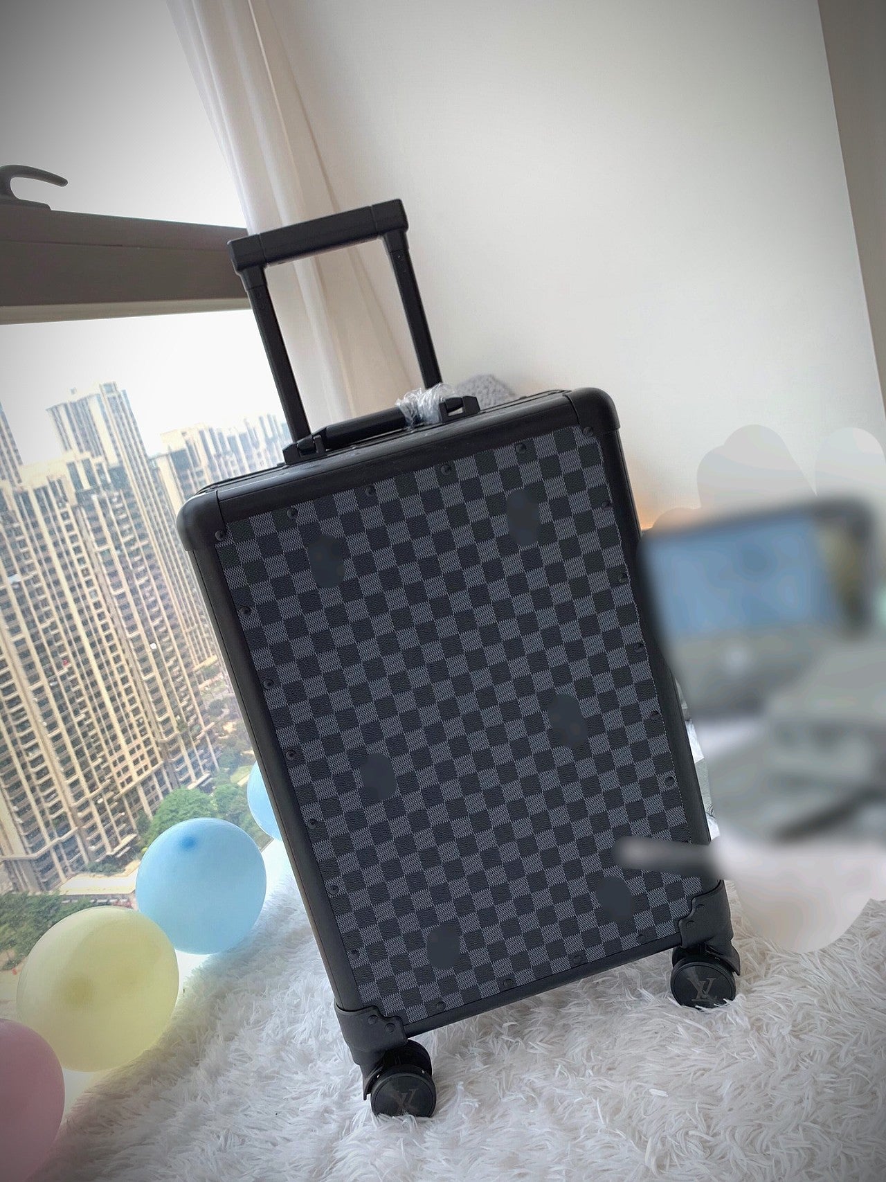 Luxury Grey Checkered Hard Shell Rolling Suitcase with Spinner Wheels