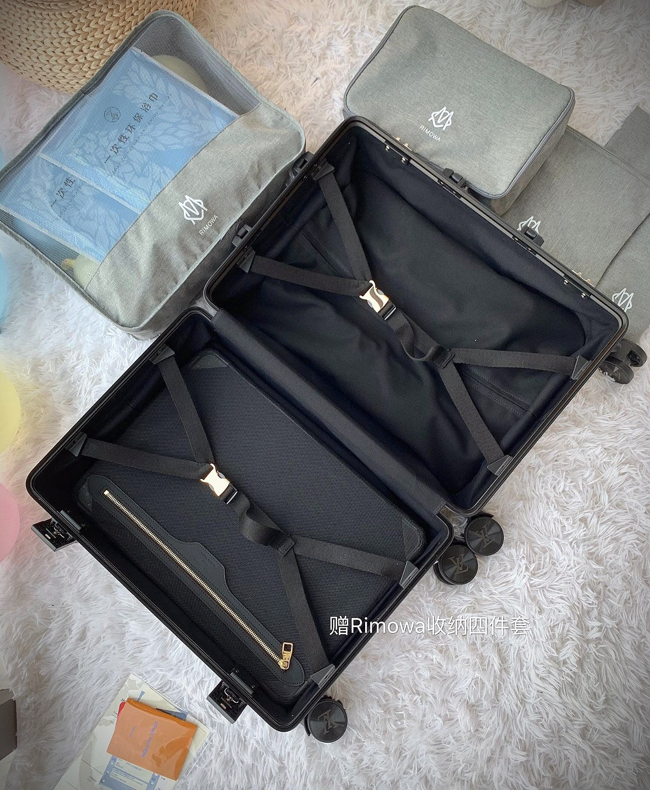 Luxury Grey Checkered Hard Shell Rolling Suitcase with Spinner Wheels