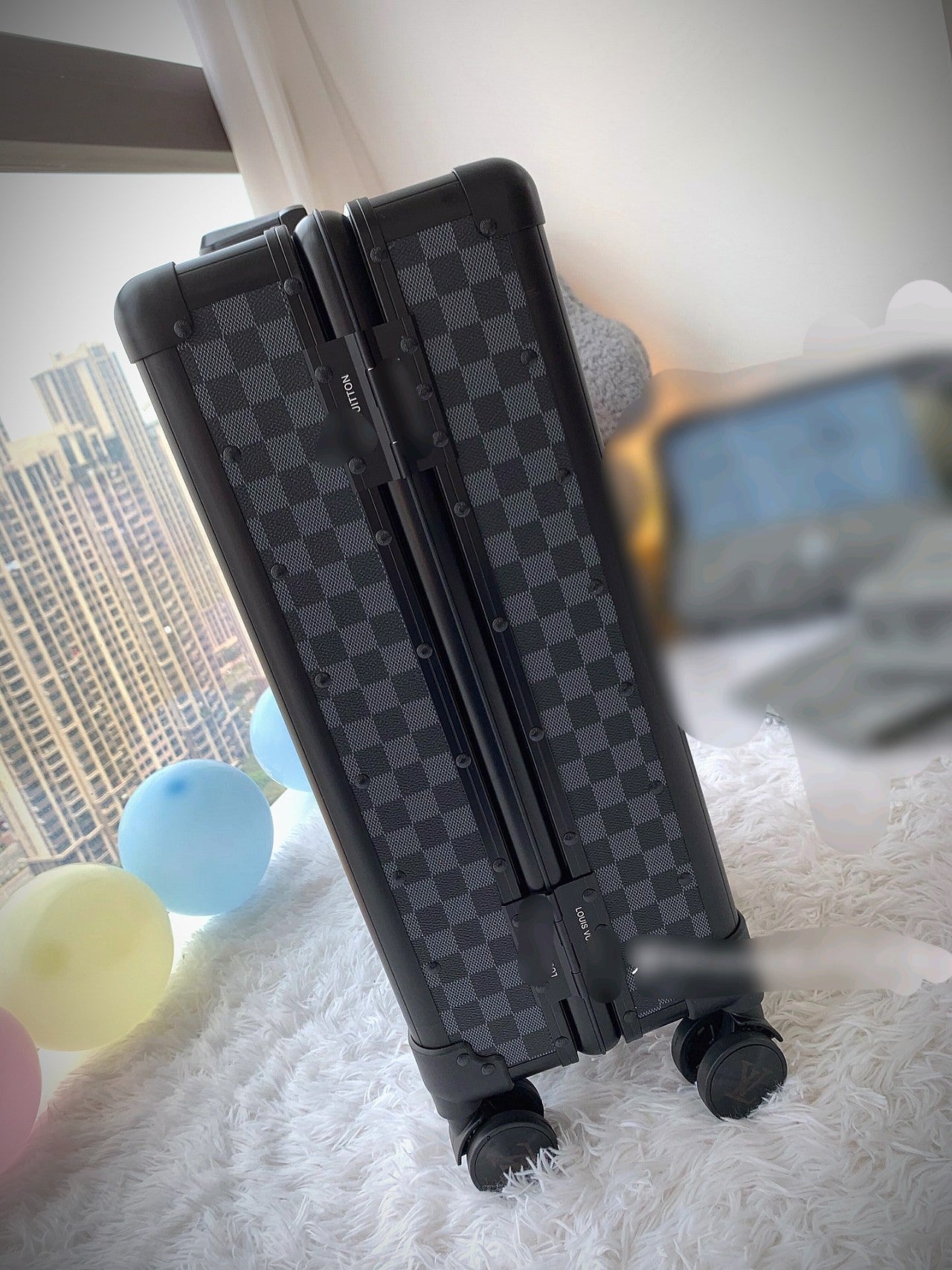 Luxury Grey Checkered Hard Shell Rolling Suitcase with Spinner Wheels