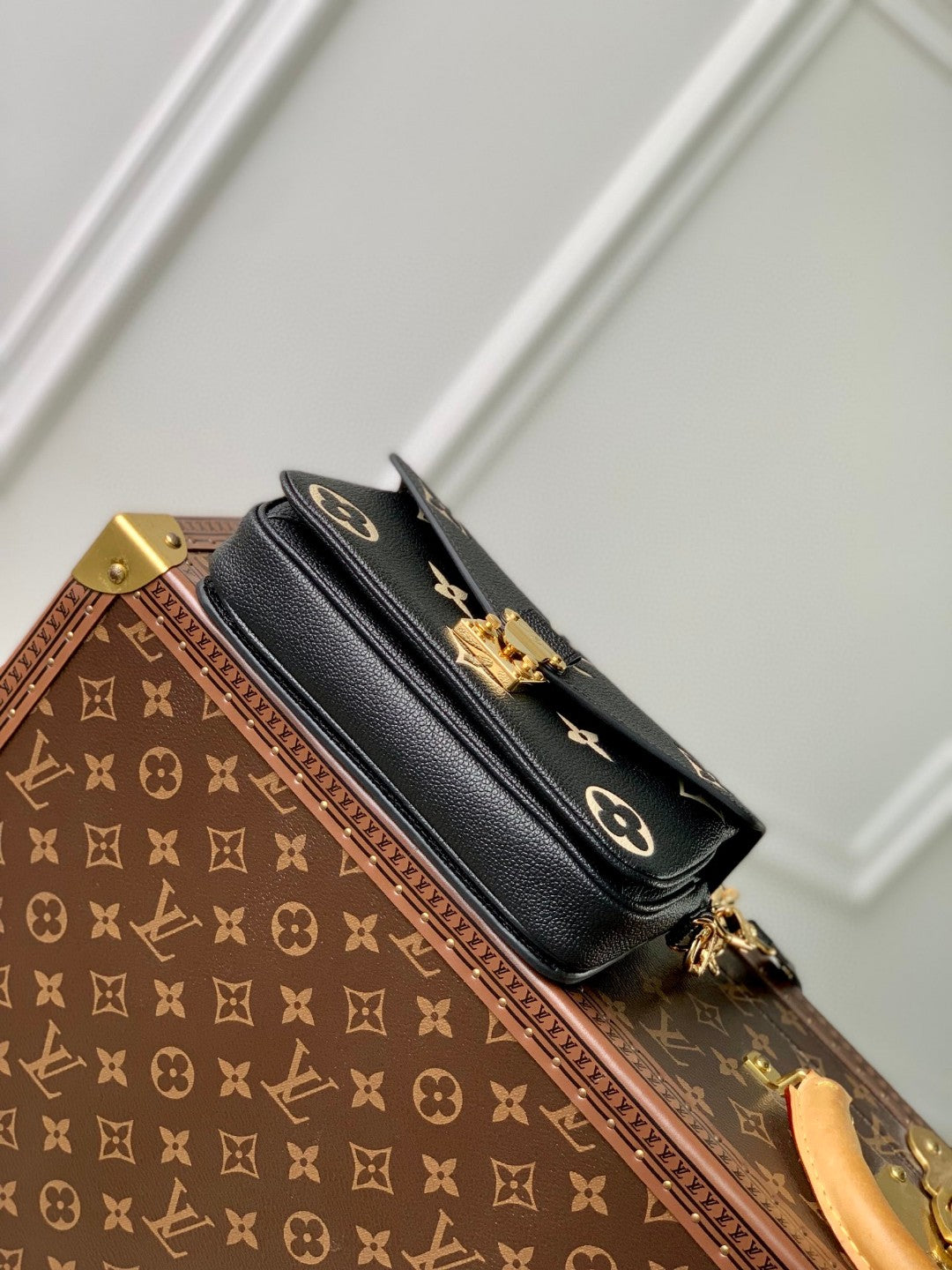 Louis Vuitton Black Patterned Leather Crossbody Bag with Gold Chain Strap