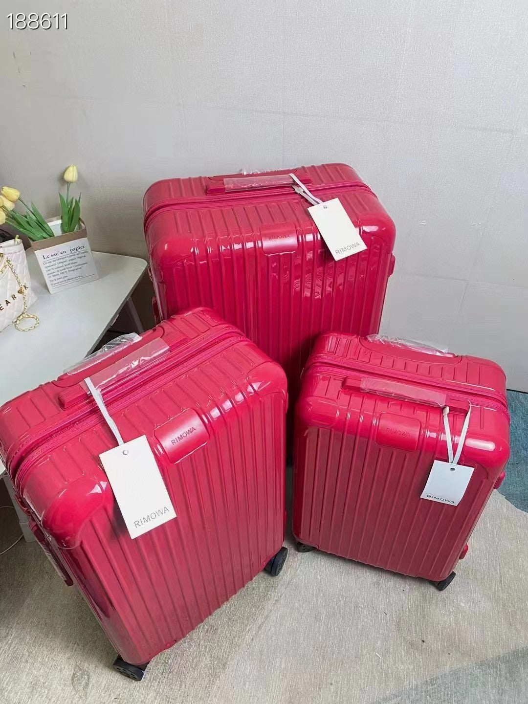 Red Hard Shell 3-Piece Spinner Luggage Set with Wheels
