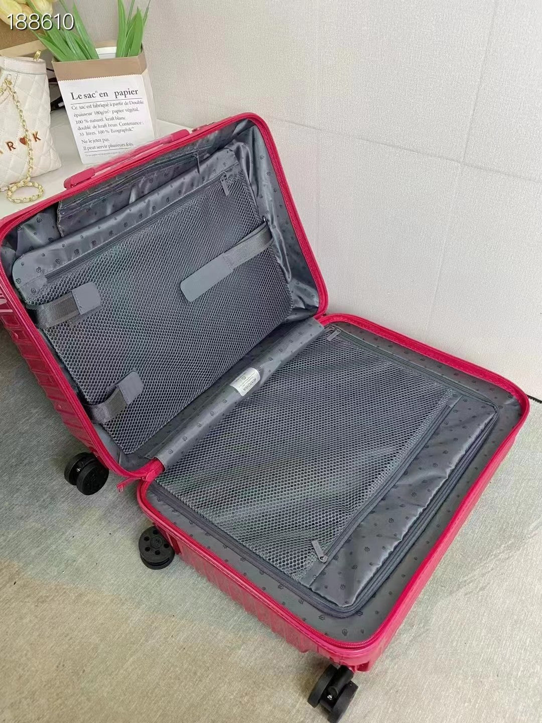 Bright Pink Hardside Spinner Luggage Suitcase with Wheels
