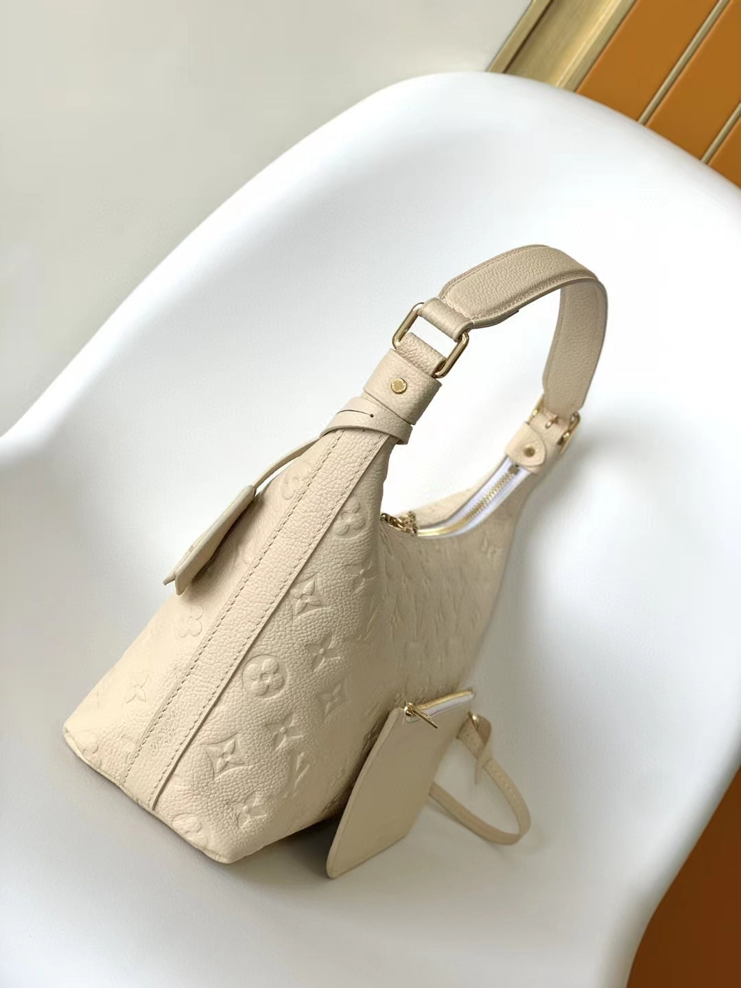 Louis Vuitton Cream Embossed Leather Hobo Shoulder Bag with Gold Hardware