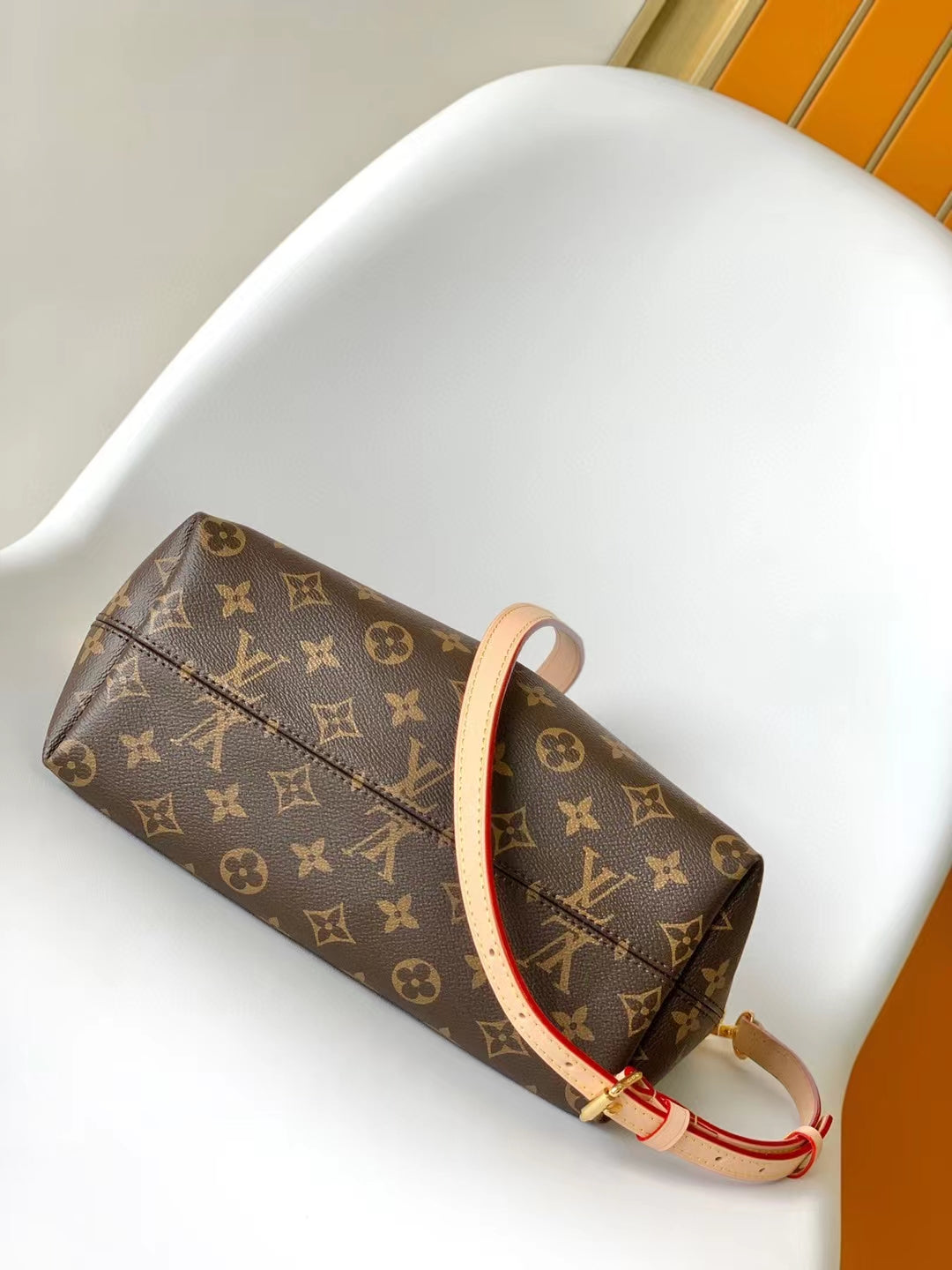 Louis Vuitton Brown Monogram Pattern Canvas Satchel Handbag with Leather Handles
