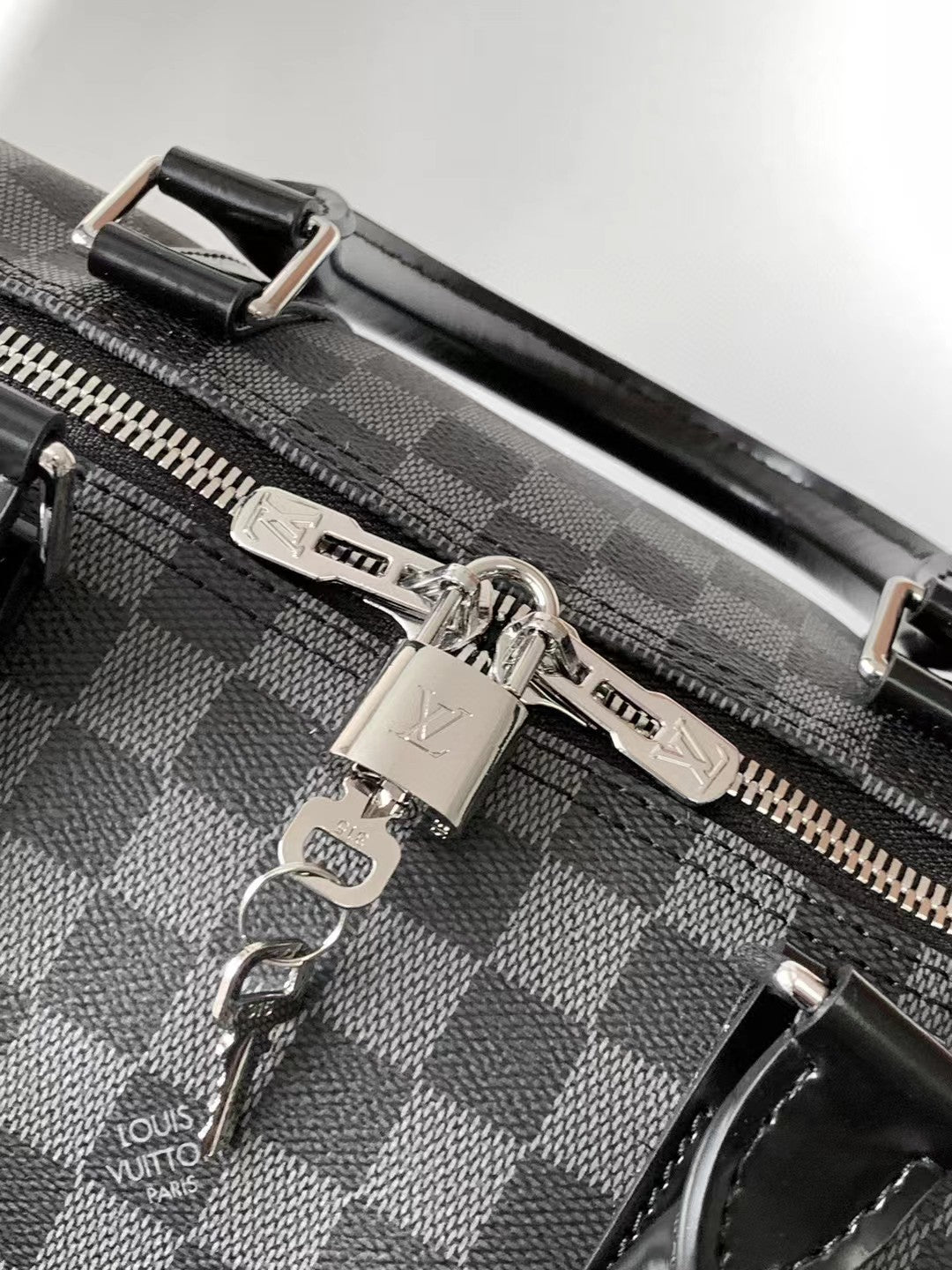 Louis Vuitton Grey Checkerboard Travel Duffle Bag with Shoulder Strap