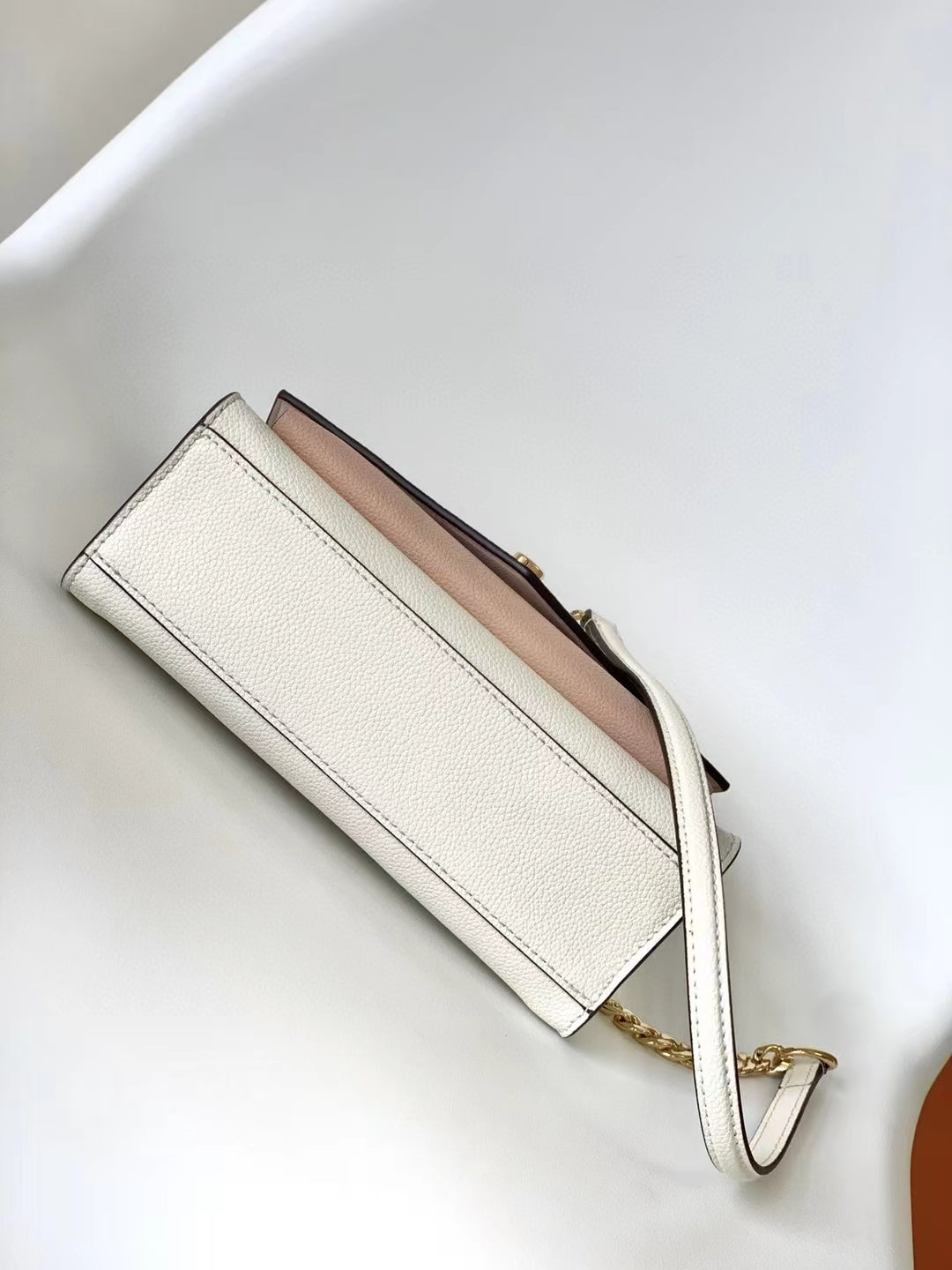 Louis Vuitton Two-Tone Cream and Pink Leather Envelope Crossbody Bag with Gold Chain
