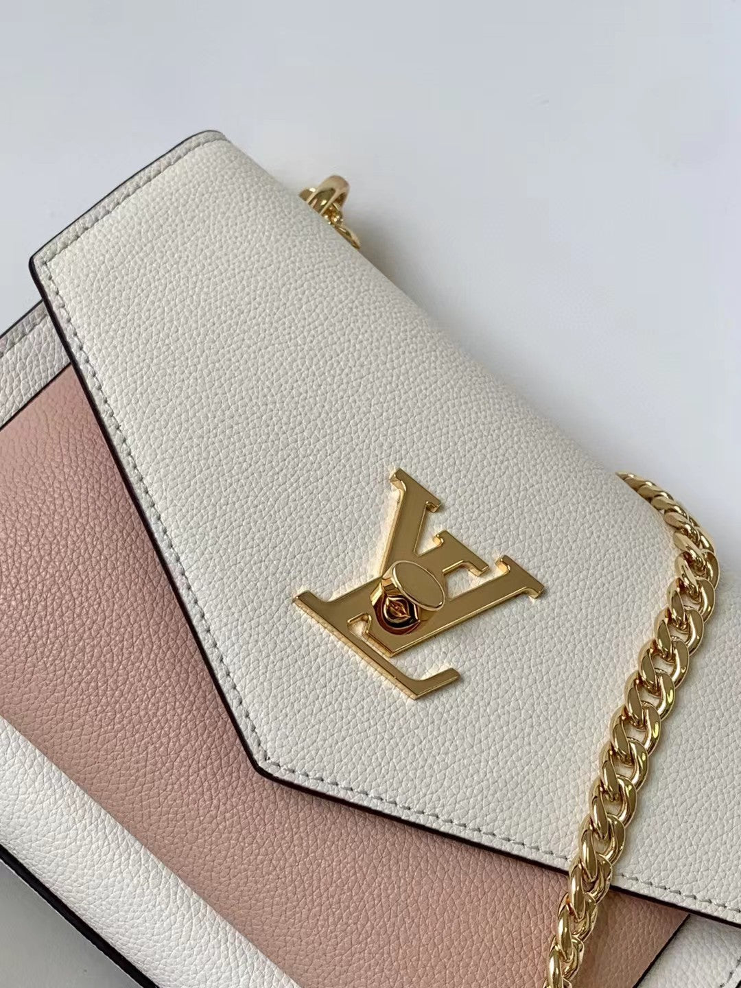 Louis Vuitton Two-Tone Cream and Pink Leather Envelope Crossbody Bag with Gold Chain