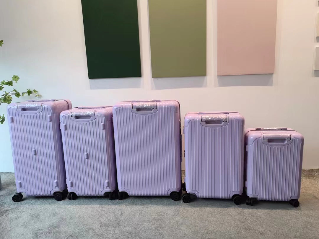 Modern Lavender Purple Hardshell Spinner Suitcase Set