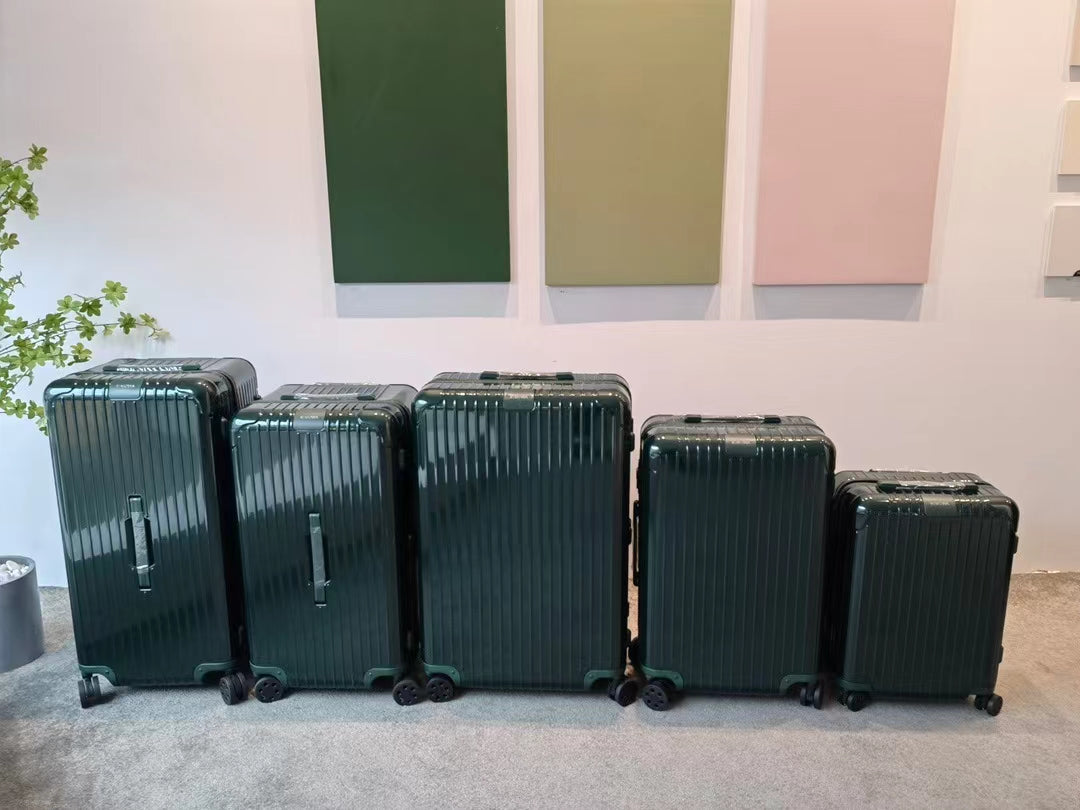 Modern Dark Green Ribbed Hardside Spinner Luggage Suitcase Set