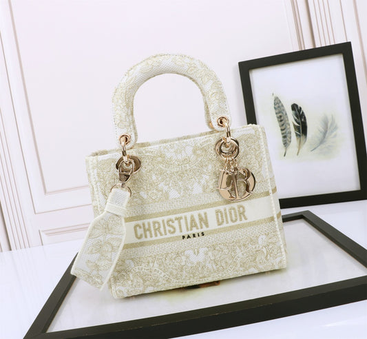 Christian Dior Lady D-Lite Medium Bag - White Embroidered Toile de Jouy Canvas