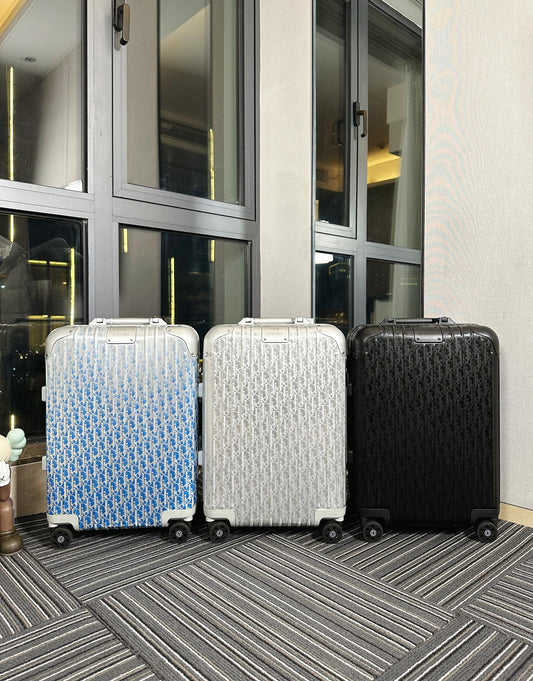 Monogram Pattern Hardside Spinner Suitcase Travel Luggage