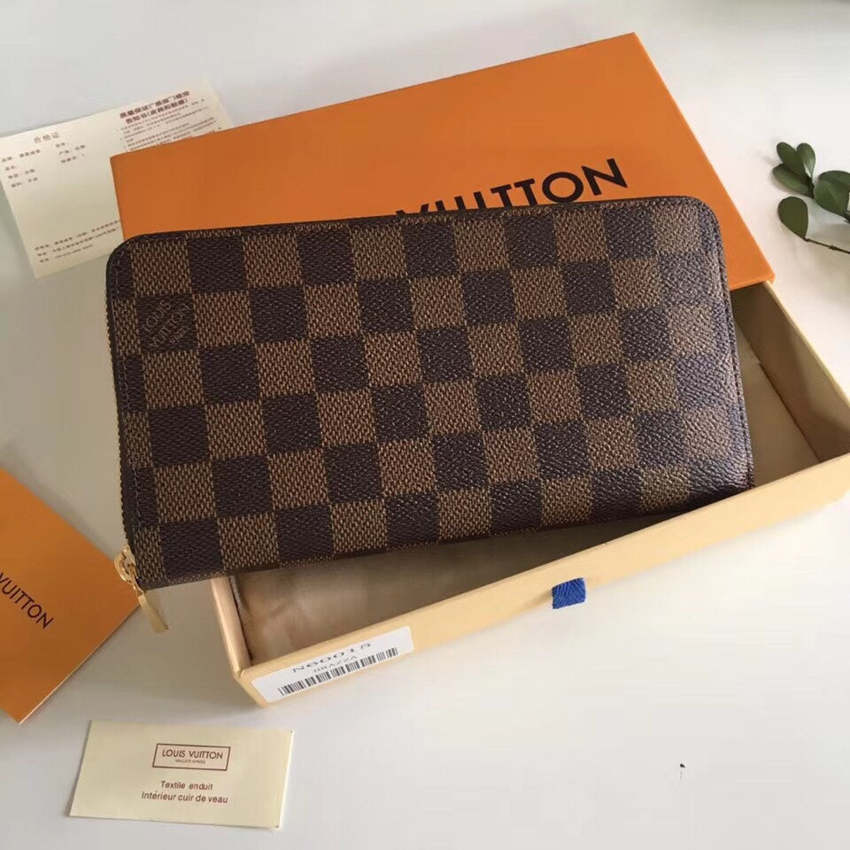 Louis Vuitton Damier Ebene Zippy Wallet with Original Box