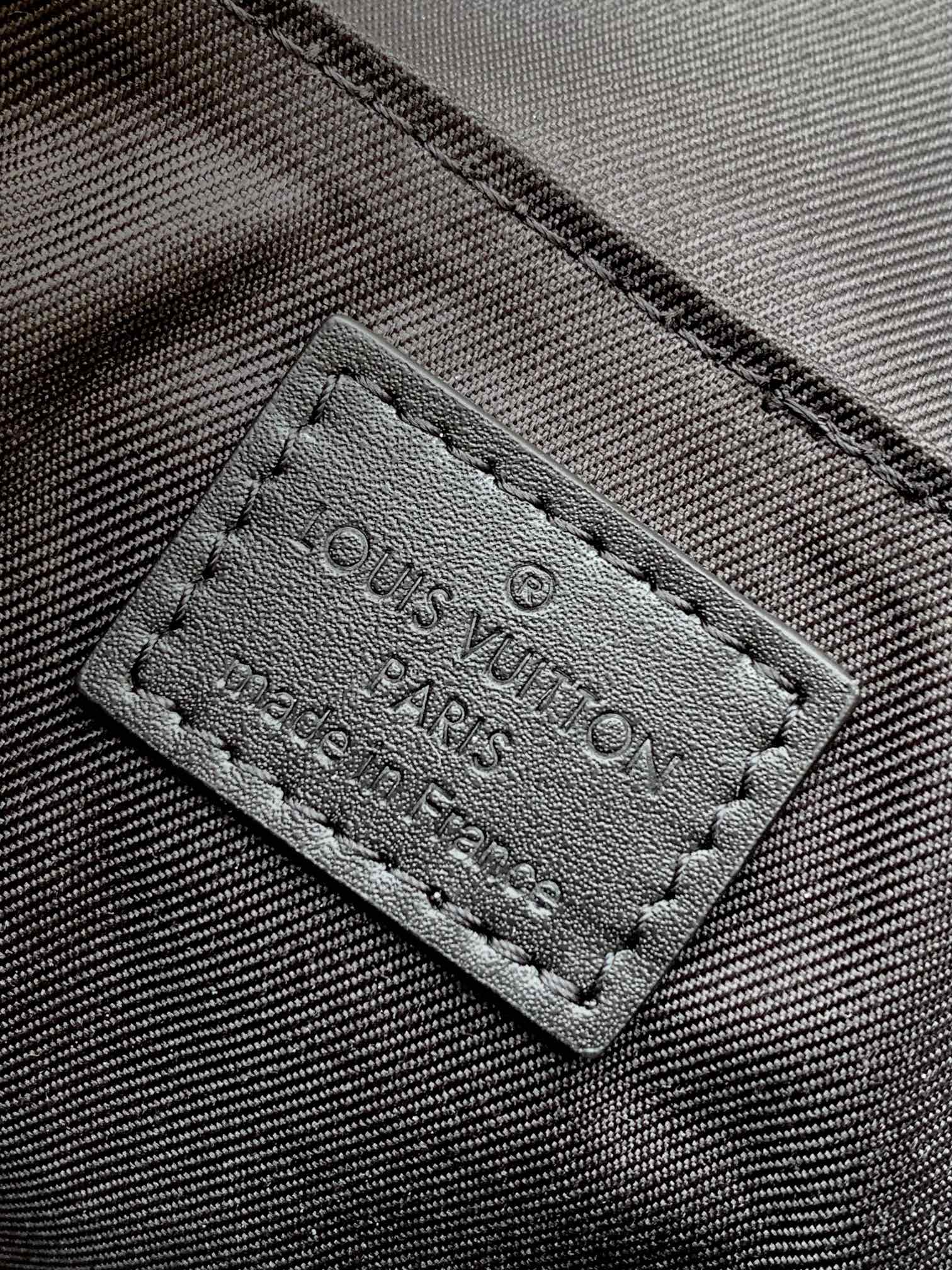 Louis Vuitton Black Monogram Embossed Leather Crossbody Messenger Bag with Strap
