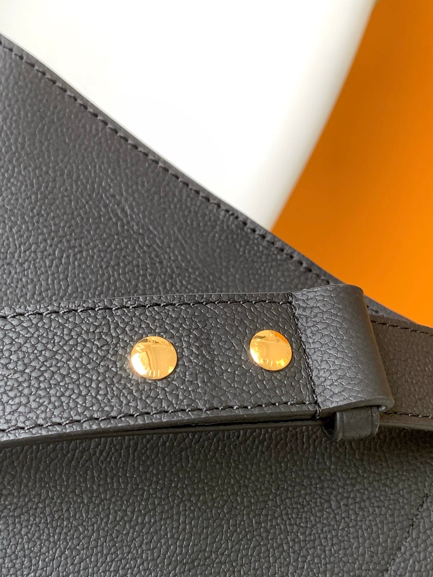 Louis Vuitton Black Leather Crossbody Bucket Bag with Gold Chain Strap