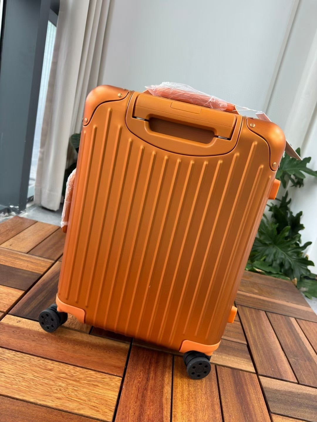 Orange Grooved Hard Shell Spinner Suitcase Travel Luggage