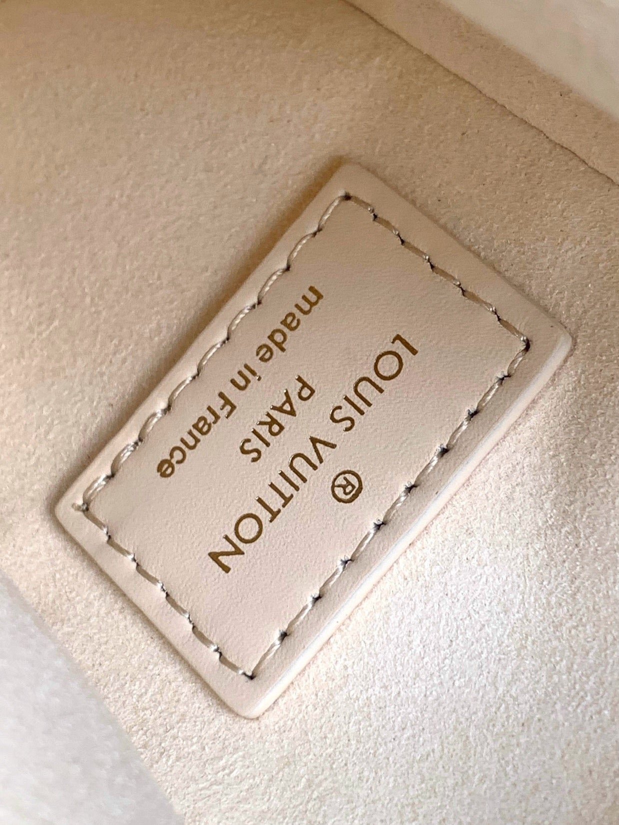 Louis Vuitton Elegant Cream Leather Trunk Shoulder Bag with Gold Hardware