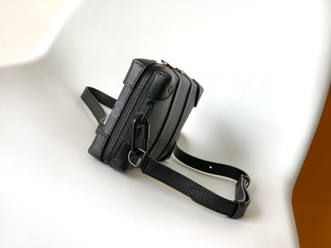 Louis Vuitton Unisex Black Monogram Pattern Trunk Crossbody Clutch Bag
