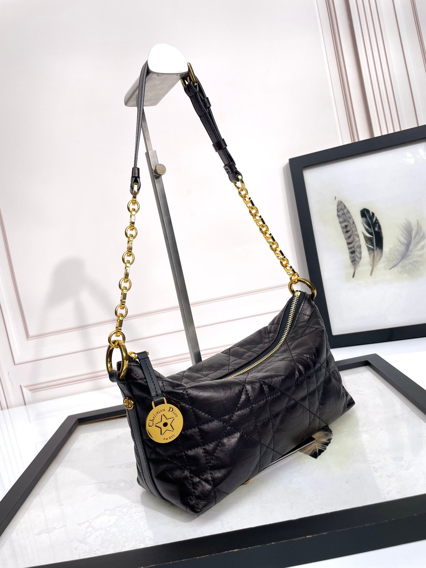 Luxurious Black Quilted Leather Shoulder Bag with Gold-Tone Chain Strap - Elegant Hobo Handbag