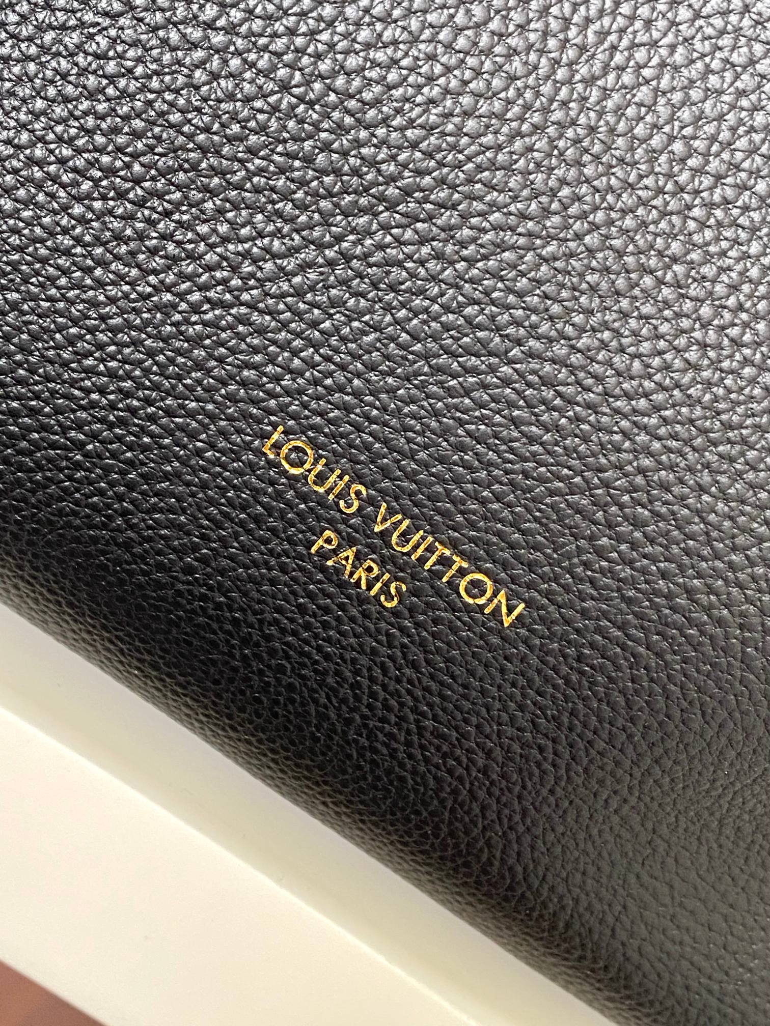 Louis Vuitton Minimalist Black Leather Slouchy Hobo Shoulder Bag