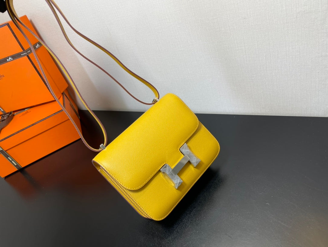 Hermès Constance 18 Epsom Leather Shoulder Bag - Yellow