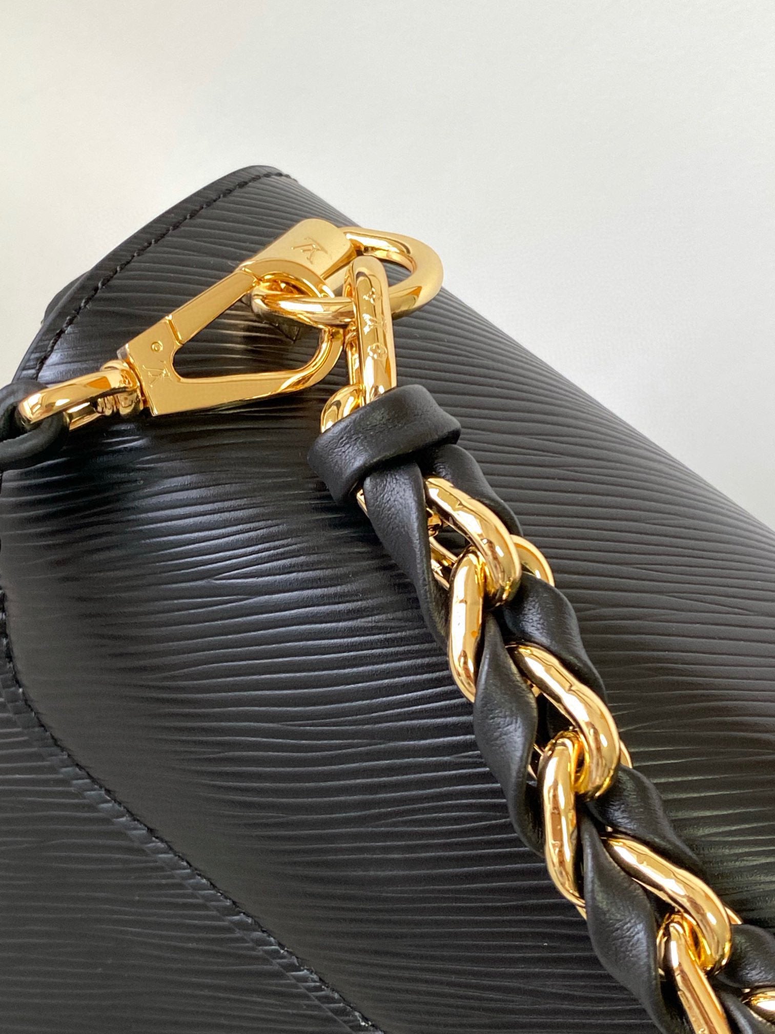 Louis Vuitton Luxury Black Leather Flap Shoulder Bag with Gold Chain Strap