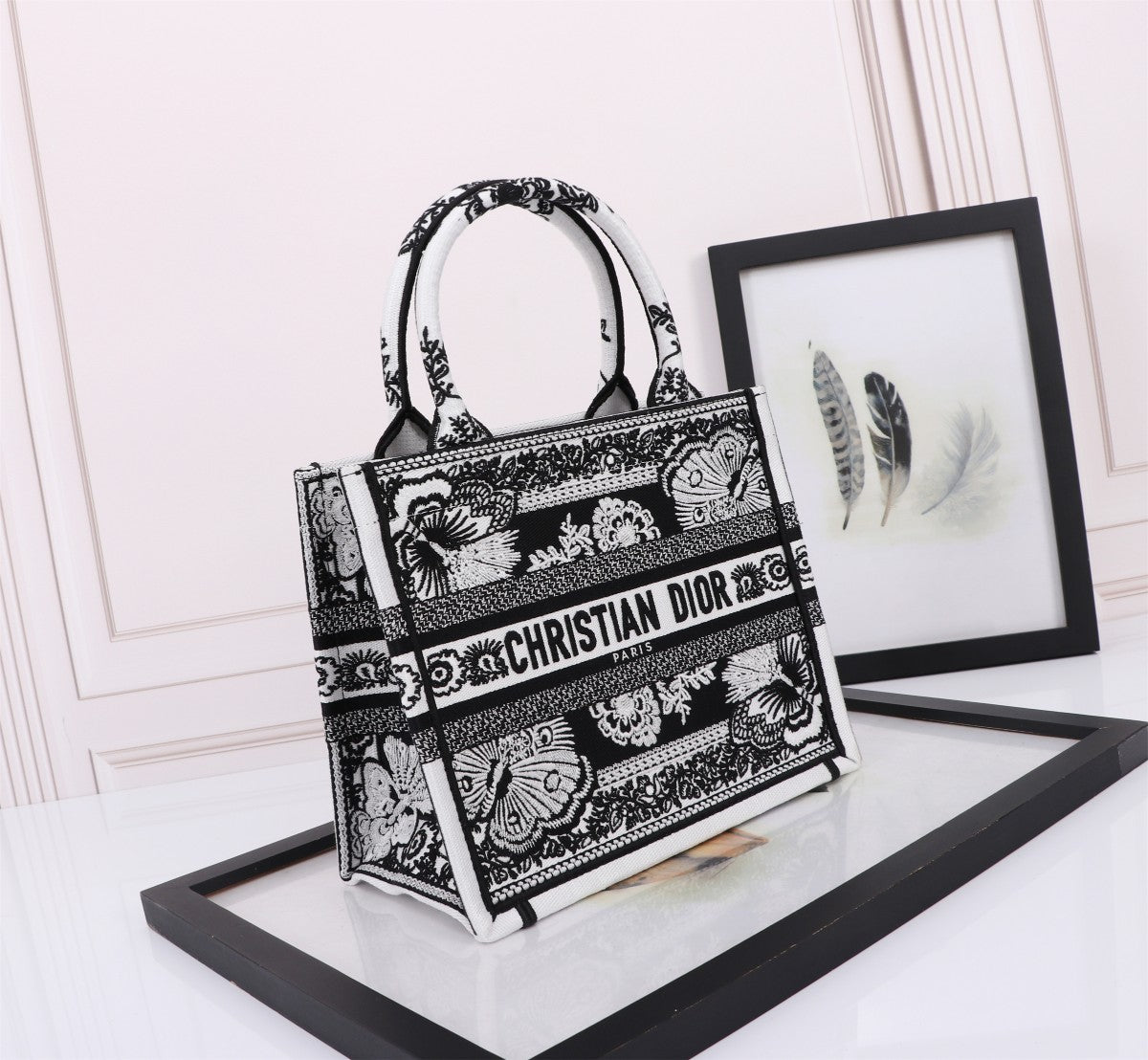 Dior Luxury Style Black and White Floral Embroidered Canvas Tote Bag